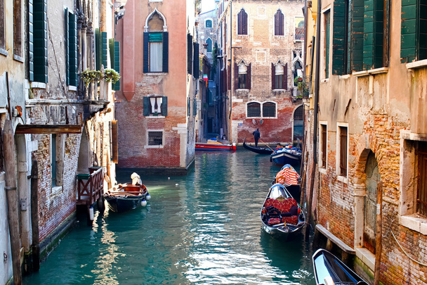 Венеціанський канал, Італія
 - Фото, зображення