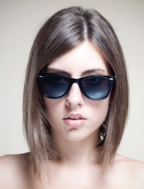 Beautiful and fashion girl in sunglasses - Foto, immagini