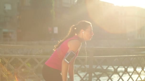jogging woman resting - Felvétel, videó