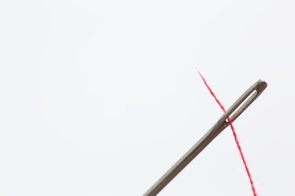 hand sewing needle with thread - Фото, зображення