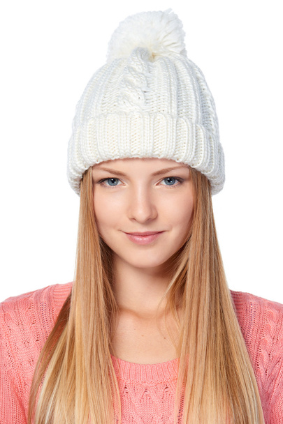 Woman wearing woolen hat and sweater - 写真・画像