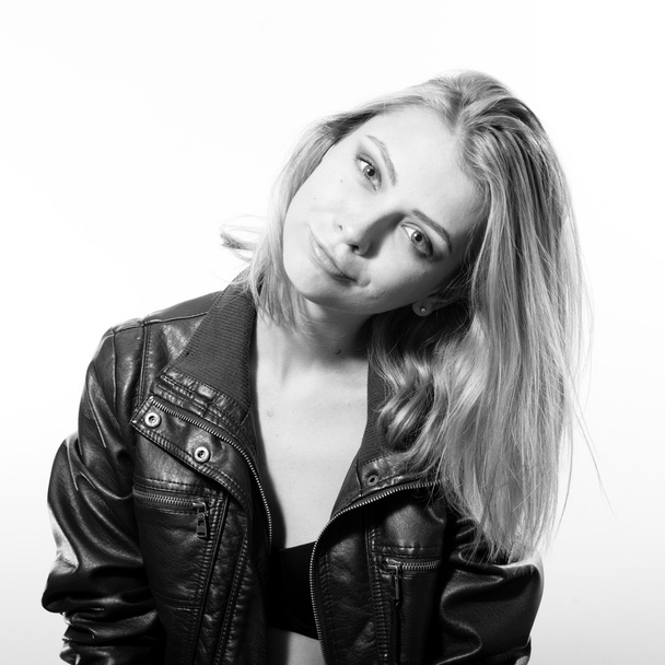 Black and white image of pretty girl in black bomber - Foto, afbeelding