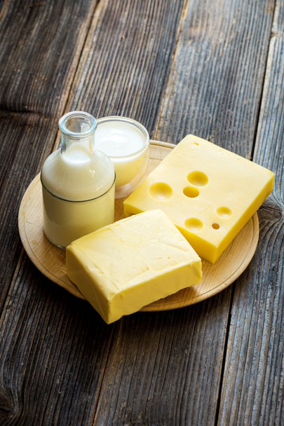 Produits laitiers frais faits maison
 - Photo, image