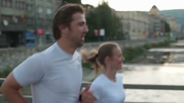 zdrowa para jogging - Materiał filmowy, wideo