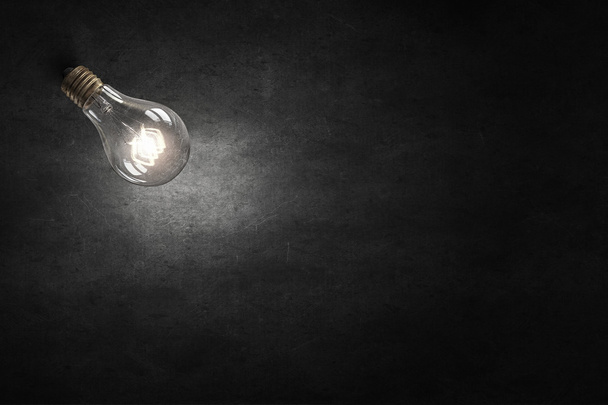 Яркая электрическая лампа
 - Фото, изображение