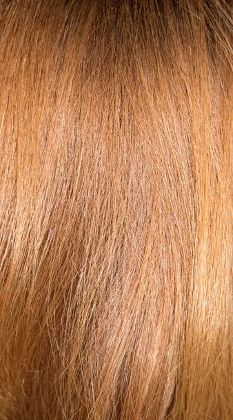 hiukset ihmisen päähän
 - Valokuva, kuva