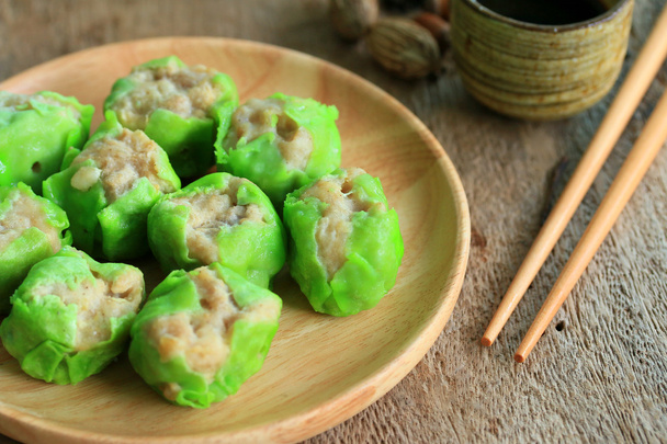 Dumplings de camarones al vapor chinos
 - Foto, Imagen