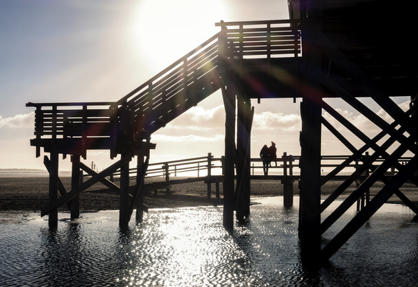 свет и тень на пляже Святого Петра Ординг на Северном побережье
 - Фото, изображение