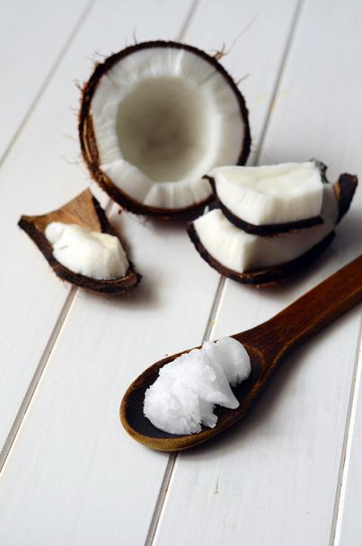 Coco con aceite de coco
 - Foto, imagen