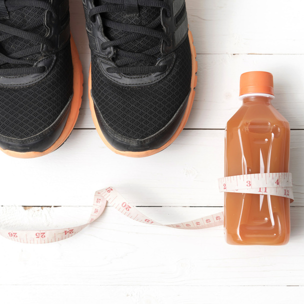 running shoes,orange juice and phone - Foto, Imagen