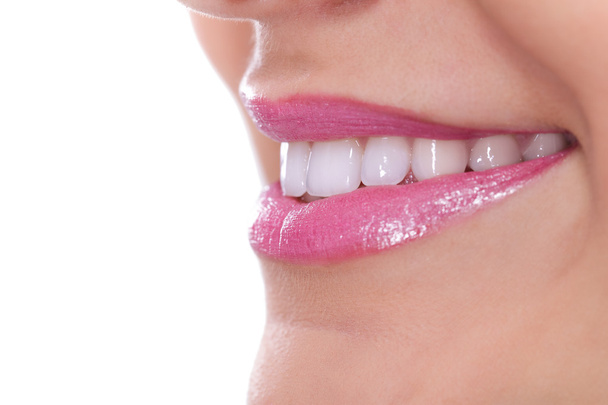 Woman smiling with great teeth - Фото, изображение
