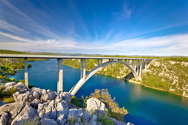 Арка моста через реку Крка
 - Фото, изображение