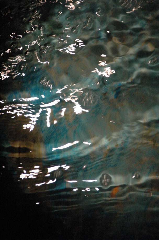 Wasserwellen im Tageslicht - Foto, Bild
