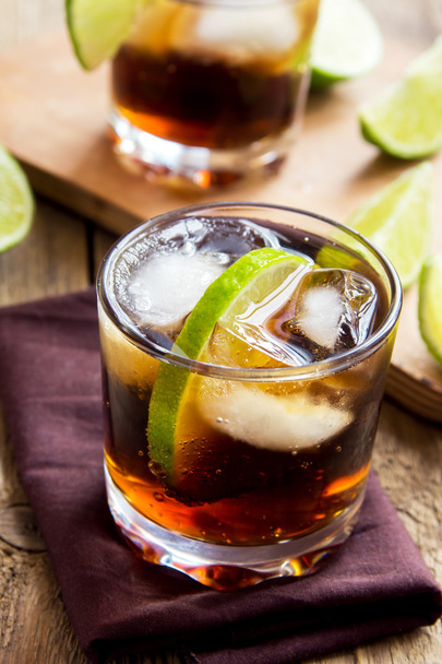 Rum and cola Cuba Libre drink - Fotografie, Obrázek