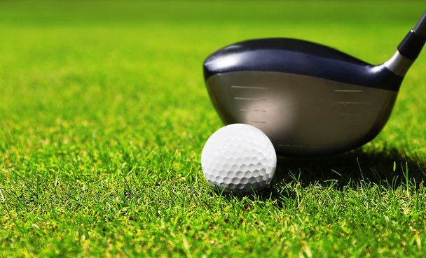 Golf club and ball - Фото, зображення