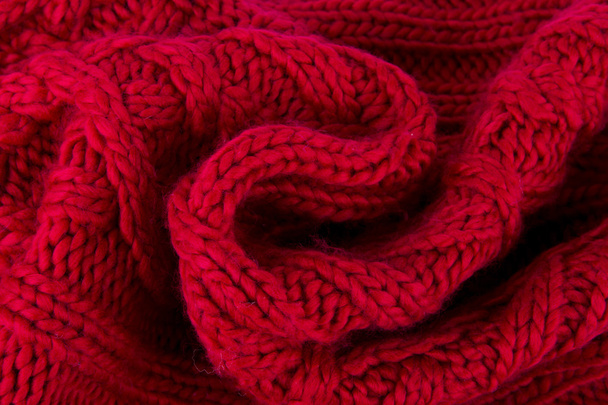rode gebreide sjaal  - Foto, afbeelding