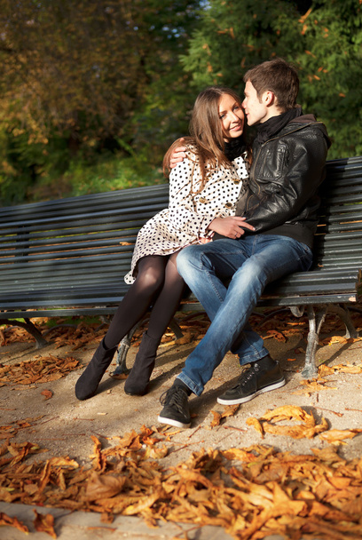 Romantic couple at fall, dating - Φωτογραφία, εικόνα