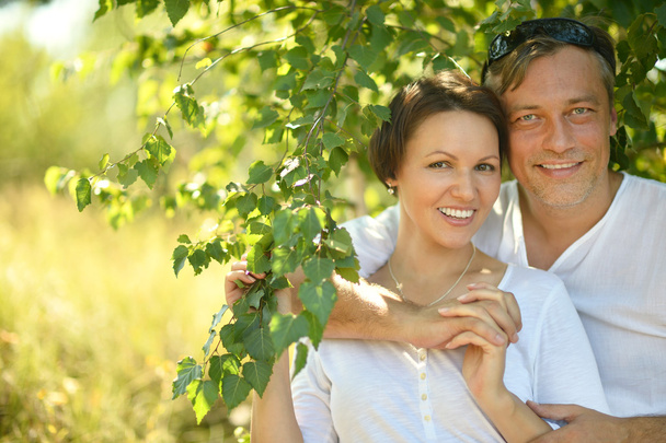 couple  in summer park - Fotografie, Obrázek