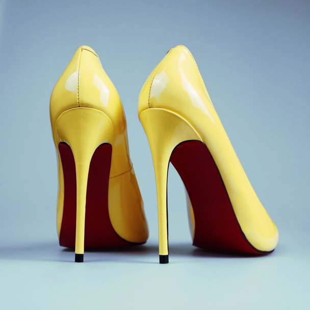 Yellow high heels shoes - Foto, afbeelding