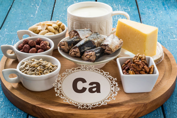 Productos que contienen calcio (Ca
)  - Foto, imagen