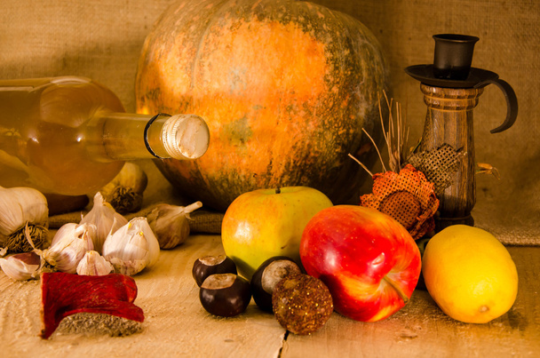 Quadro de legumes, ervas. Colheita, culinária, fundo de outono. Espaço de cópia
 - Foto, Imagem
