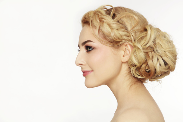 blonde woman with stylish hairdo - Zdjęcie, obraz