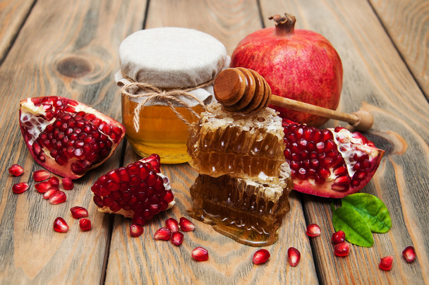 Honey with pomegranate  - Fotoğraf, Görsel