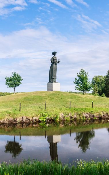 Sculpture "Kryzkalnis Skye's mother." Grutas Park. Lithuania - Φωτογραφία, εικόνα
