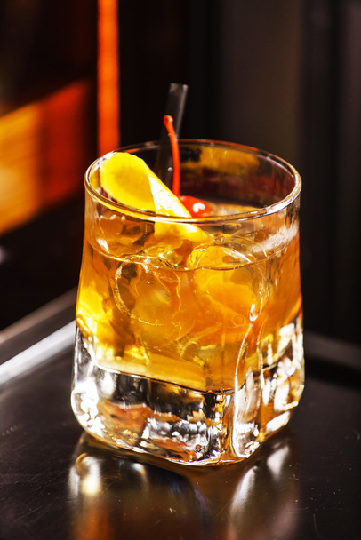 cocktail with orange - Foto, Imagen