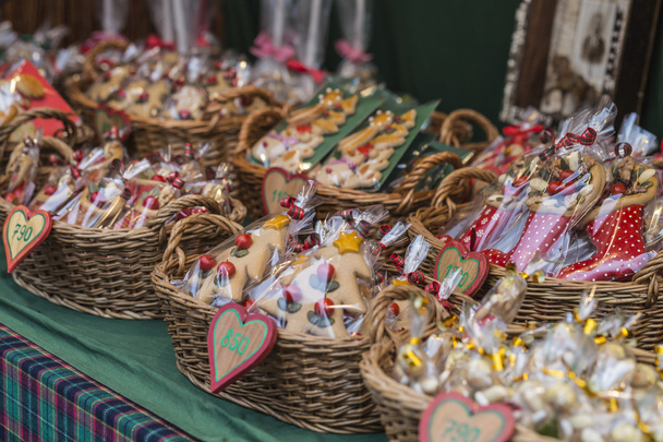 Gingerbread kalpler Budapeşte Noel pazarı, kötü sepeti - Fotoğraf, Görsel