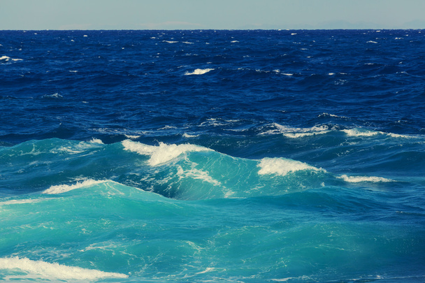 Κύματα της θάλασσας στην Κύπρο - Φωτογραφία, εικόνα