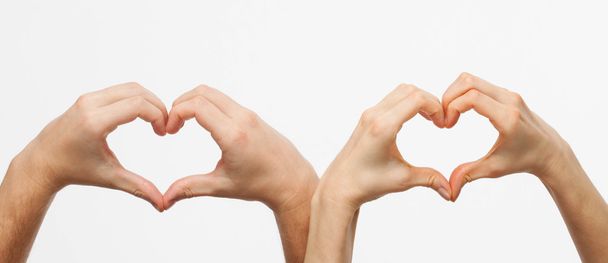 Hände formen ein Herz  - Foto, Bild