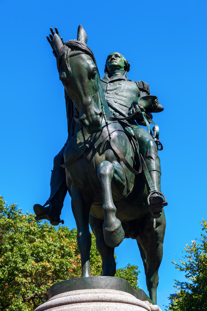 historical equestrian statue of US President George Washington at Union Square, Manhattan, New York City - 写真・画像