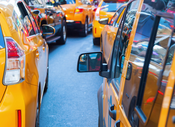 Táxis amarelos em Nova York
 - Foto, Imagem