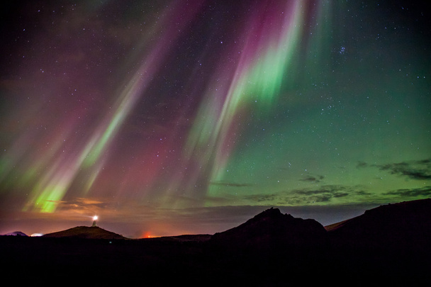 el reflejo luminoso de las auroras boreales
 - Foto, imagen