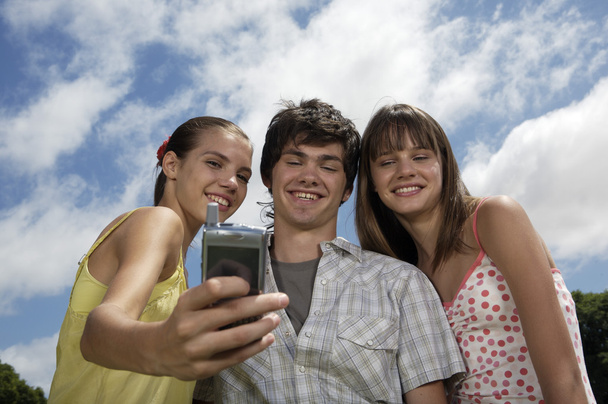 Gruppe von Teenagern macht Selfie - Foto, Bild