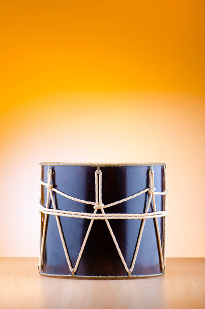 traditionella azeriska trumma kallas nagara - 写真・画像