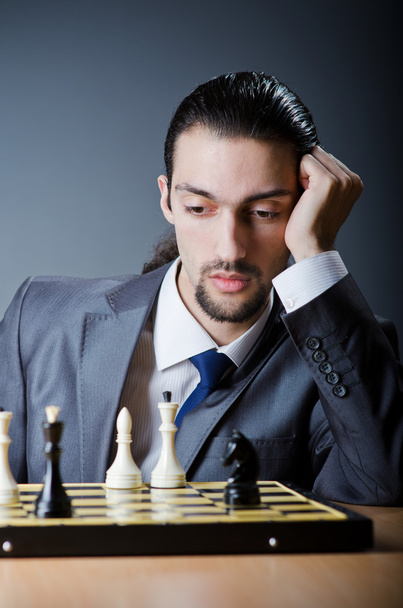Chess player playing his game - Фото, зображення