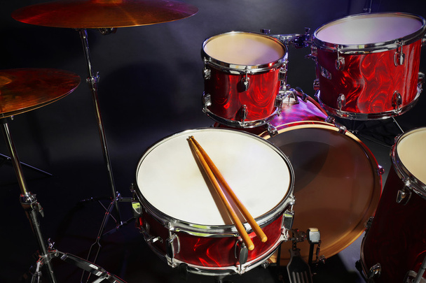 Drums set and sticks, close-up - Foto, imagen