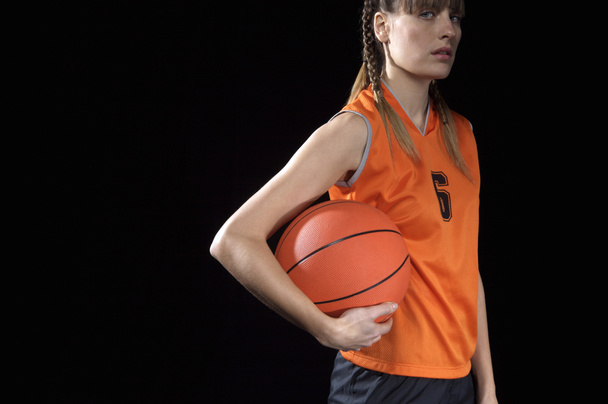 vrouwelijke basketbalspeler - Foto, afbeelding