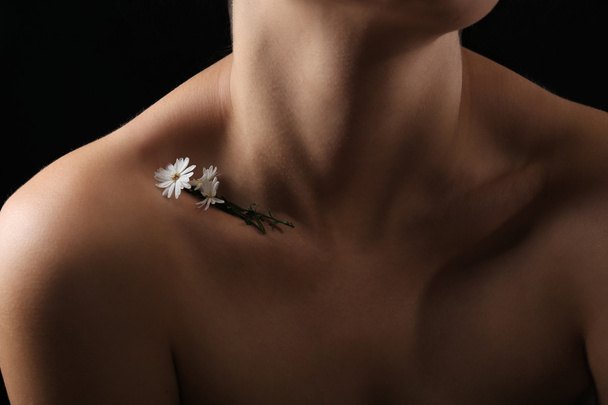 View on woman's neck - Foto, Imagen