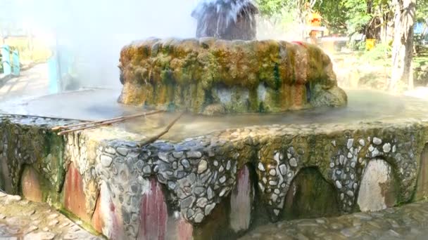 Hot spring Mae Kasa. The hot springs is large for the tourists interested to visit. And hot spring baths relaxation - Footage, Video