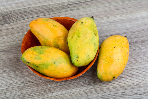 Zralé mango žlutý - Fotografie, Obrázek