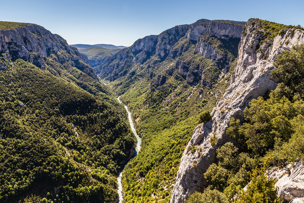 Gorges Du Verdon kanyon között két sziklák, Franciaország - Fotó, kép