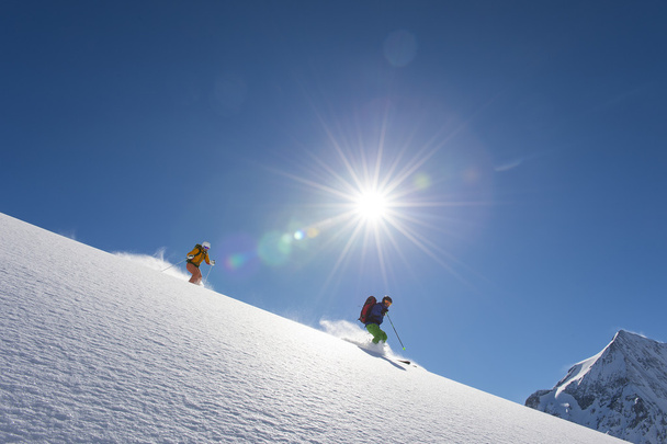 катание на лыжах бесплатно
 - Фото, изображение