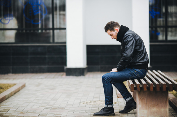 Confident man posing in selvedge  jeans - Foto, imagen