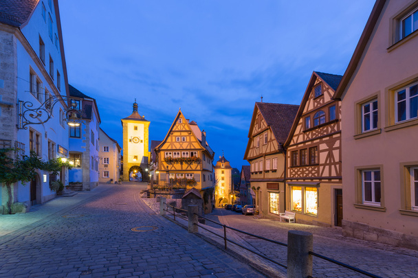 美しい中世の街 - 写真・画像