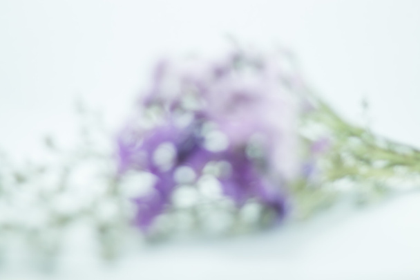 Пятно боке фиолетового букета цветов
 - Фото, изображение