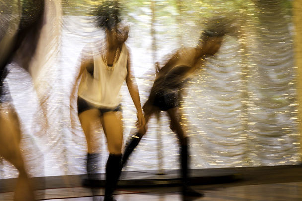 insanlar hareket halinde dans - Fotoğraf, Görsel