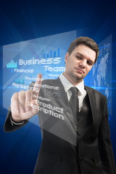 Geschäftsmann drückt moderne Touchscreen-Tasten mit blauem Hintergrund, Geschäftskonzept - Foto, Bild